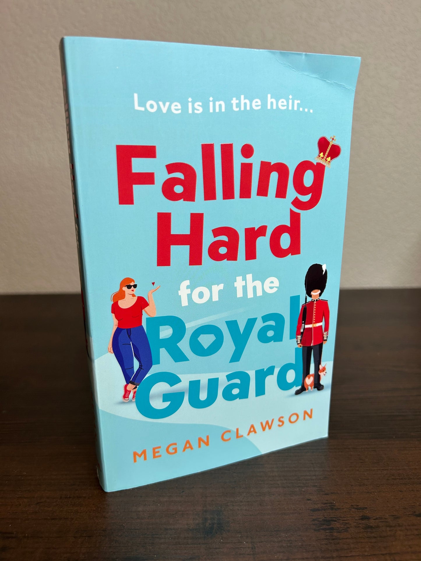 Falling Hard for the Royal Guard